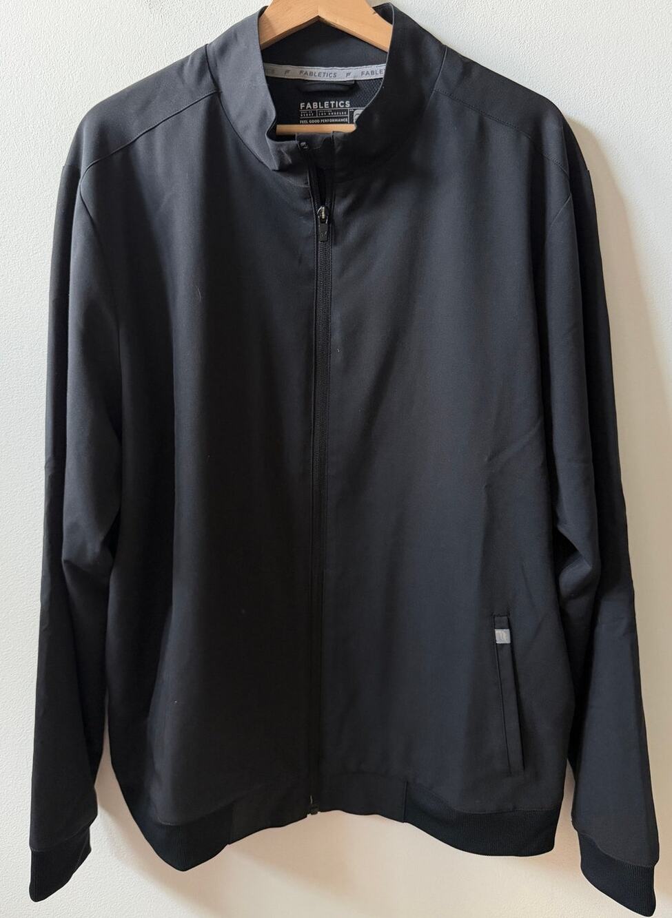 Fabletics Foundation Scrub Jacket men's size XL